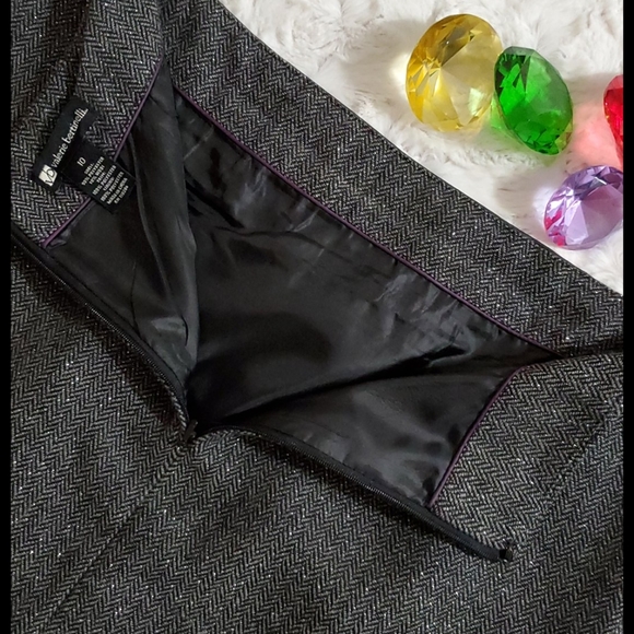 Valerie Bertinelliâ˘black gray chevronâ˘linedâ˘10 - Picture 7 of 16